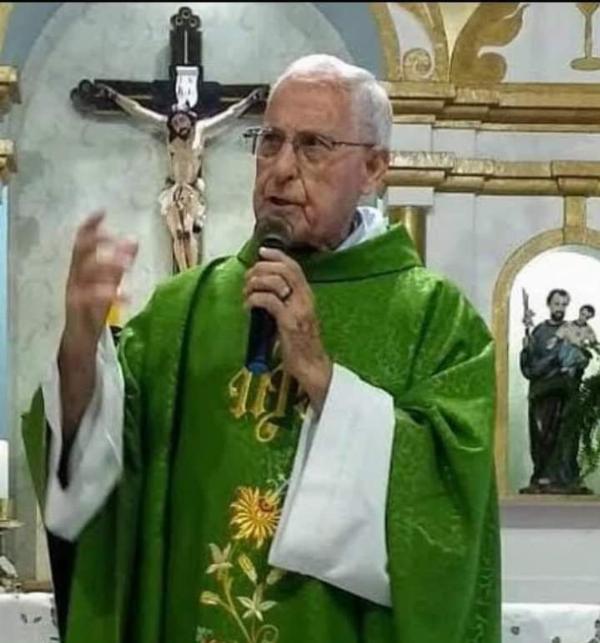 Sepultado no Cemitério Paroquial de Serrinha o padre Nicásio Fernandez Pozuello 