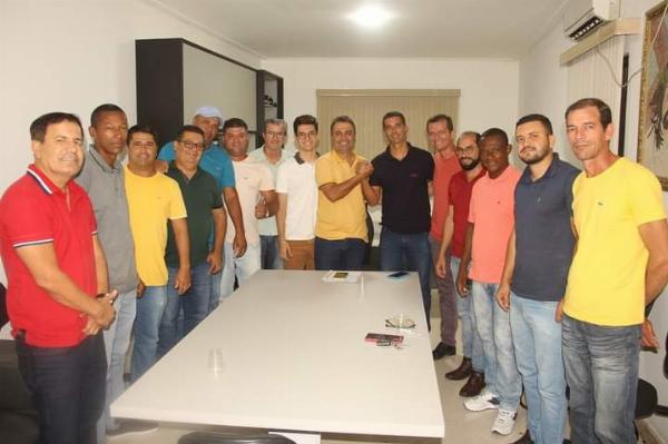 Em Barrocas, prefeito apresenta o comerciante Marlon Nunes como pré-candidato a sua sucessão 