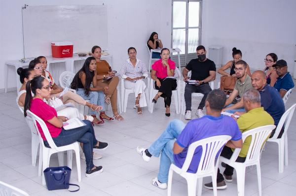 Requalificar para Educar: Transformando Realidades no “Beco do Urubu”