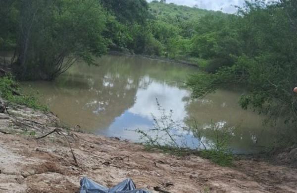 Jovem morre afogado em açude na zona rural de Irará 