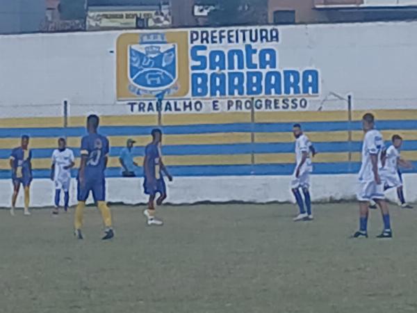 Seleção de Serrinha empata no Estádio Municipal Mário Almeida de Oliveira em Santa Bárbara