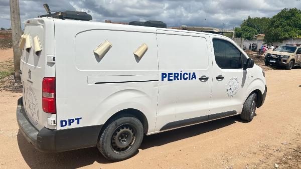 Homem é encontrado morto por disparos de arma de fogo no bairro Lama Preta em Camaçari 