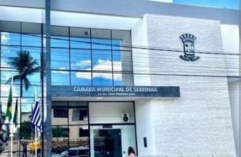 Lançado na Câmara de Vereadores de Serrinha o livro " O MENINO DO MORRO DA ILHA"